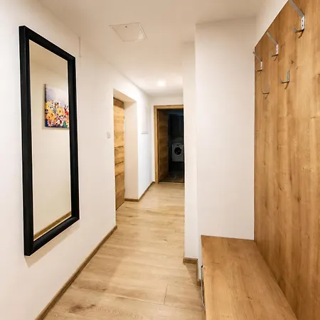 Apartment 902
